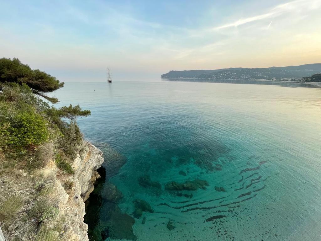 Una finestra sul mare Home 2 Bergeggi Esterno foto